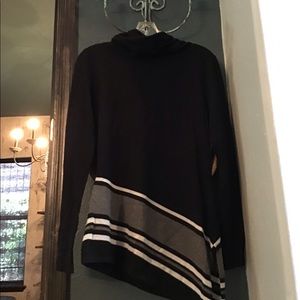 Venus black gray white Sweater